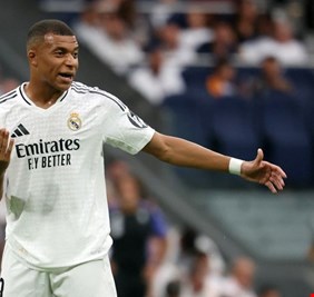 مبابي يوقع على رقم سلبي مع ريال مدريد