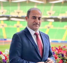 بالفيديو .. وزارة الشباب والرياضة تضع اللمسات الأخيرة على تحضيرات ملعب البصرة الدولي للقاء العراق وعُمان