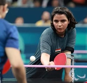 نجلة عماد أول لاعبة عراقية تحصل على وسام بارالمبي