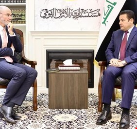 الأعرجي يستقبل السفير البريطاني في بغداد