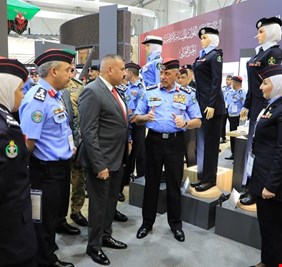 وزير الداخلية يلتقي مدير الأمن العام الأردني
