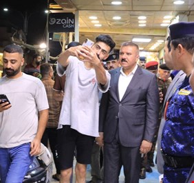 وزير الداخلية يجري جولة في مدينة سامراء المقدسة ويلتقي عدداً من مواطنيها