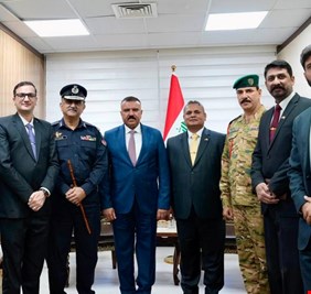 وزير الداخلية يلتقي قائد قوات الرد السريع الباكستاني والوفد المرافق له