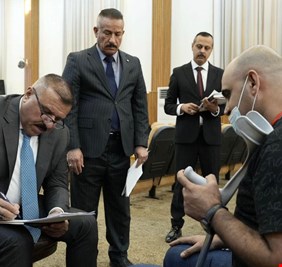 وزير الداخلية  يواصل مقابلاته الأسبوعية لتبسيط الإجراءات وتذليل المعوقات