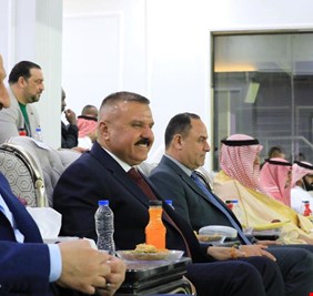 وزير الداخلية يحضر مباراة نادي الشرطة والنصر السعودي في ملعب المدينة ببغداد