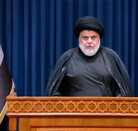 الصدر يغلق مرقد والده و مؤسساته الخيرية