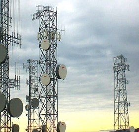 لإنهاء احتكار الشركات الثلاث .. العراق يبحث إطلاق الرخصة الرابعة للهاتف المحمول