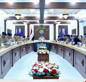 وزير الداخلية يترأس مؤتمراً أمنياً في قيادة شرطة بغداد الرصافة
