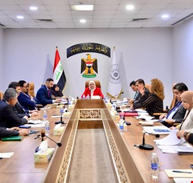 وزيرة المالية تشدد على ضرورة وضع جداول زمنية لإنجاز الإصلاحات