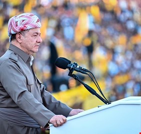 البارزاني يتحدث عن محاولات لإسقاط حزبه