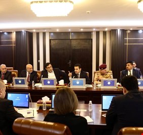 بحضور الاعرجي .. اللجنة العليا المشرفة على ملف مخيم الهول تعقد اجتماعا لتسريع عودة نازحي المخيم