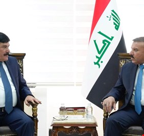 وزير الداخلية يلتقي السفير السوري لدى العراق