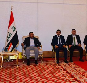وزير الداخلية يلتقي الجالية العراقية في دولة قطر