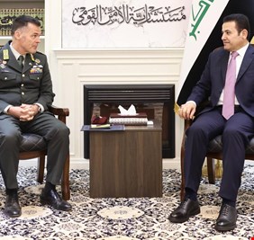الأعرجي يستقبل قائد بعثة الناتو في العراق