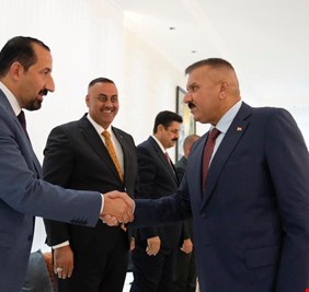 وزير الداخلية يلتقي رئيس وأعضاء مجلس محافظة واسط