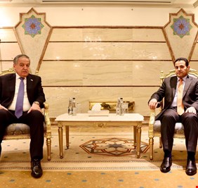 الأعرجي يلتقي في الكويت وزير خارجية جمهورية طاجيكستان