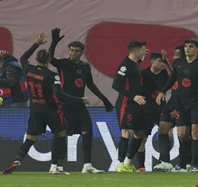 برشلونة يقسو على النجم الأحمر الصربي في عقر داره