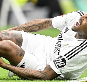 موجة الإصابات تدفع ريال مدريد للتعاقد مع 5 لاعبين بالشتاء