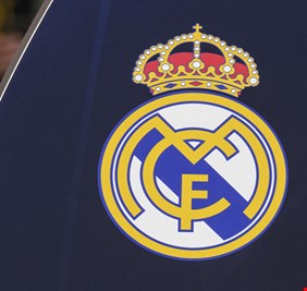 برسالة مؤثرة.. لاعب ريال مدريد يعلن اعتزال كرة القدم