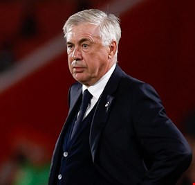 ريال مدريد يتواصل مع خليفة أنشيلوتي