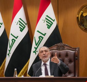 المشهداني يطلب من رؤساء الكتل السياسية تمرير قانون العفو العام أولا