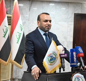 العمل تحول أكثر 8 آلاف مستفيد من الرعاية إلى عقود