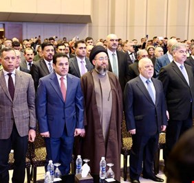 الأعرجي يحضر احتفالية يوم النصر