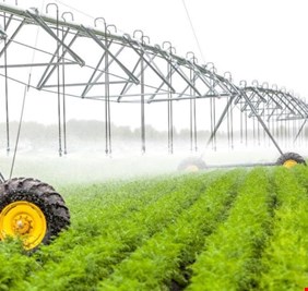 الزراعة تكشف عن تخصيص 800 مليار دينار لمنظومات الري الحديثة