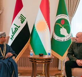 طالباني يبحث مع ممثل الأمم المتحدة في العراق ملفات سياسية واقتصادية