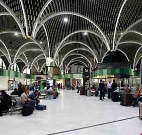 النقل تحقق بأسباب تأخر رحلة جوية إلى أنقرة