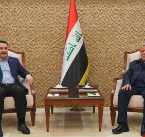 لقاءات مكثفة بين السوداني وقادة الكتل السياسية و سوريا على رأس المباحثات