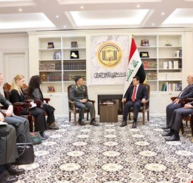 الاعرجي يستقبل قائد بعثة حلف الناتو في العراق