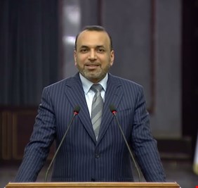 العمل تعلن تحويل 32 الف مشمول بالرعاية إلى عقود الداخلية