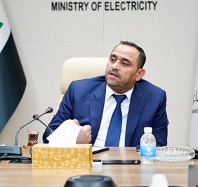 وزير الكهرباء بنقلة نوعية في الشبكة الوطنية