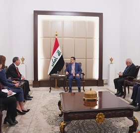 السوداني يبحث مع السفارة الأمريكية مستجدات الأوضاع السياسية