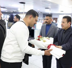 الأعرجي يستقبل مجموعة من زائري مرقد السيدة زينب (ع) العائدين من سوريا