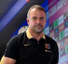 فليك: لوبيز مذهل.. ونجم برشلونة في وضع صعب