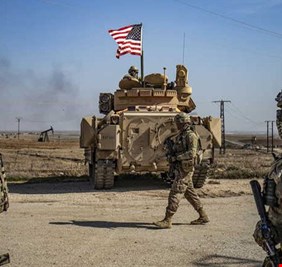 العراق يفكر بالتريث بإخراج القوات الأمريكية من أراضيه