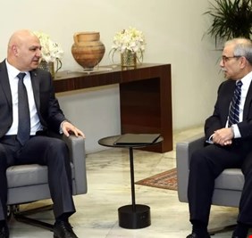 لبنان.. عون يوقع مرسوم تشكيل الحكومة الجديدة