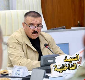 وزير الداخلية يترأس الاجتماع الدوري الشهري السادس للتدريب بحضور جميع مفاصل الوزارة