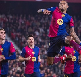برشلونة يسحق إشبيلية برباعية