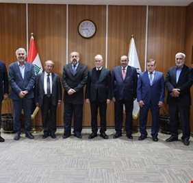 محافظ بغداد يستقبل وفدًا من حزب الدعوة الإسلامية ويبحث أولويات المشاريع الخدمية