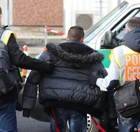 المانيا ترحل عدد من اللاجئين العراقيين