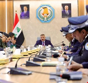 وزير الداخلية يترأس اجتماعاً مع عدد من المعنيين والجهات ذات العلاقة