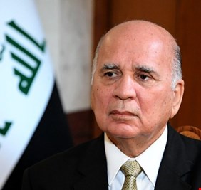 وزير الخارجية يؤكد التوجه لدعوة الجولاني إلى القمة العربية في بغداد