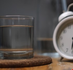 هل صيام الماء لمدة 24 ساعة يعزز الصحة؟