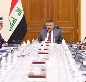 وزير الداخلية يترأس اجتماعاً لمناقشة إنجاز التحول الرقمي