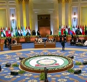 العراق يؤكد انتهاء الاستعدادات لاستضافة القمة العربية و يكشف مصير مشاركة الشرع