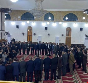 مصدر يكشف تفاصيل لقاء الصدر مع نوابه في البرلمان