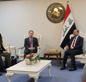 العراق يبلغ امريكا: إيقاف استيراد الغاز الإيراني يهدد بانهيار الكهرباء